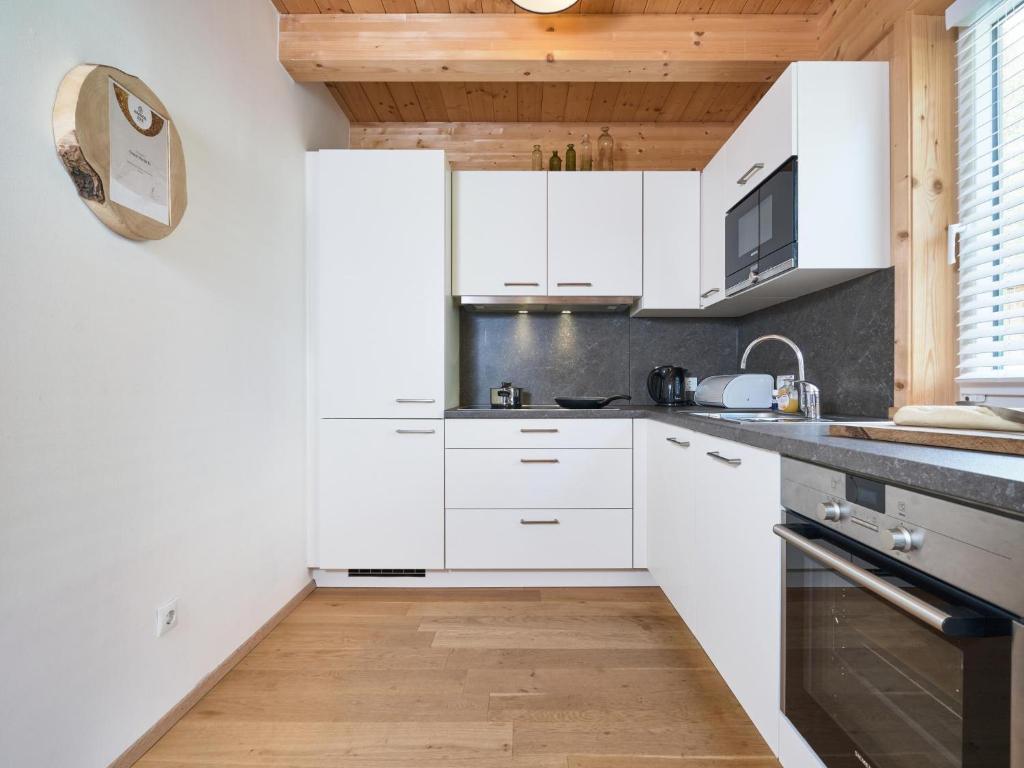 Kuchyňa alebo kuchynka v ubytovaní Murtal Chalet