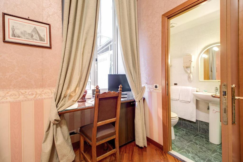 Koupelna v ubytování Hotel St. Moritz