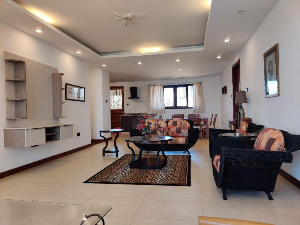 Posezení v ubytování English Point Residence Beach Apartments Mombasa