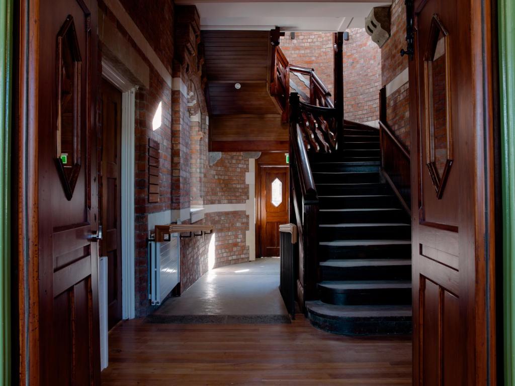 The Observatory Hotel Christchurch - Resim 42