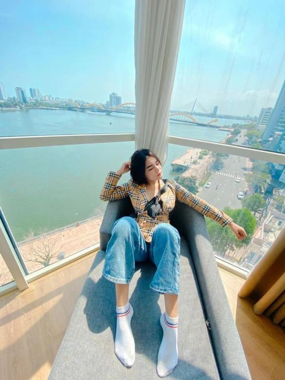 Pariat River Front Hotel - King Room Met Uitzicht Op Het Meer