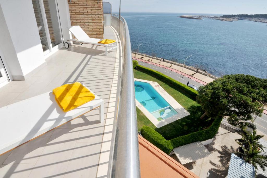 The swimming pool at or close to MARSOL