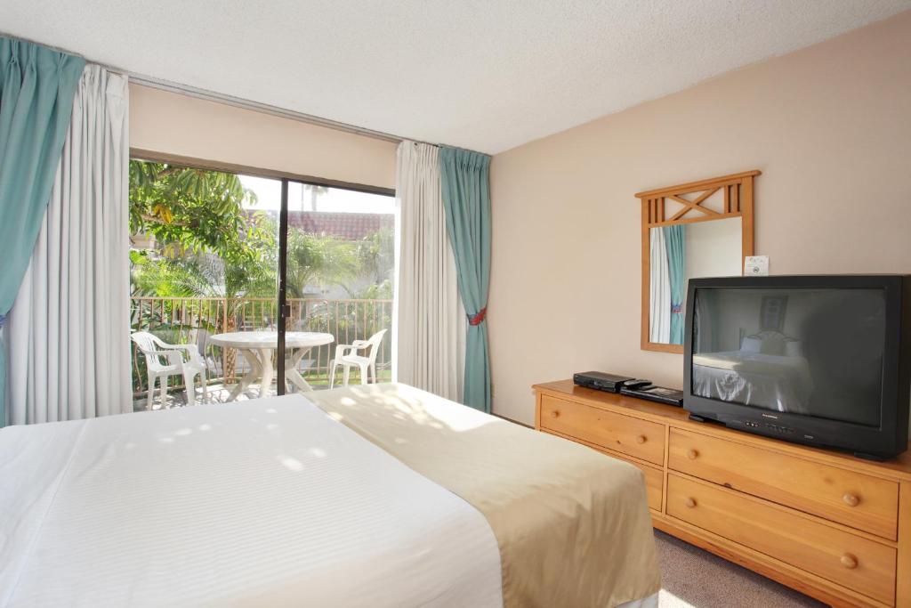 Oceanside Marina Suites - A Waterfront Hotel - Studio De Luxe