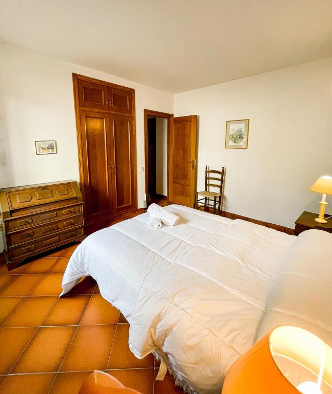 Postel nebo postele na pokoji v ubytování Villa La Torreta REF 056
