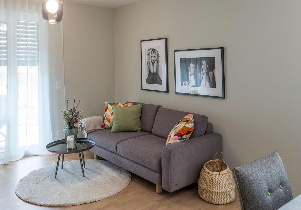 A seating area at Apartments Traunkai Bad Ischl