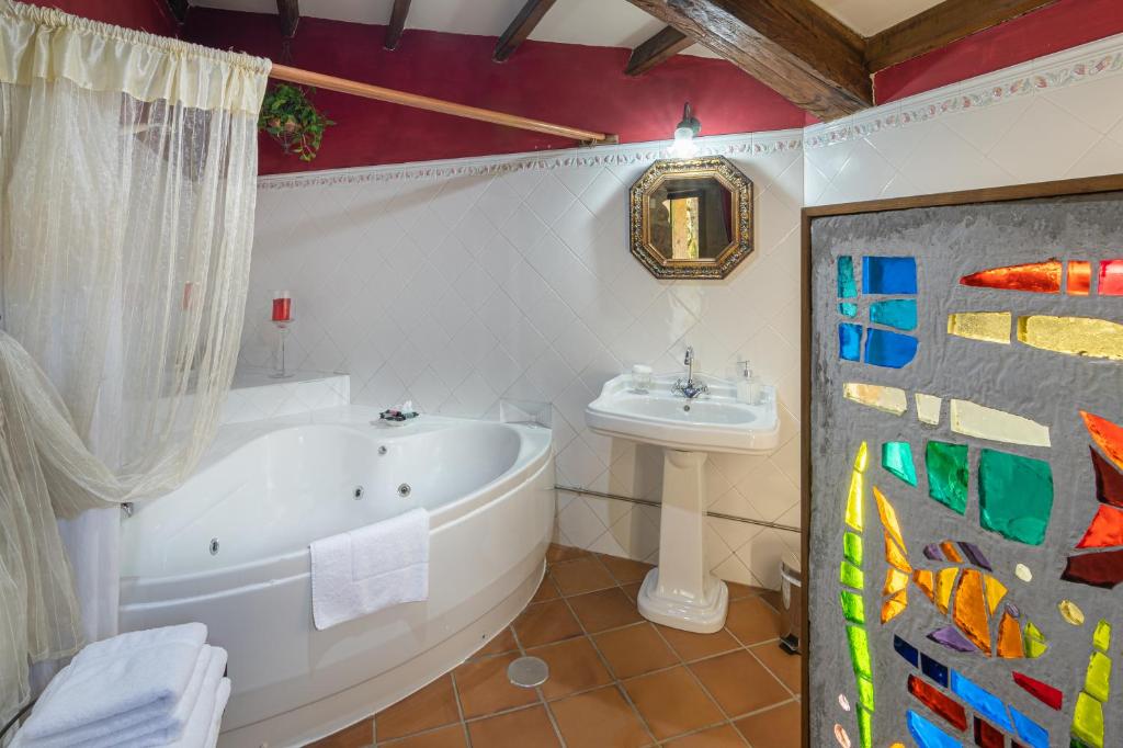 Entre Os Ríos - Casa Rural y Enoturismo - Deluxe Double Room With Spa Bath