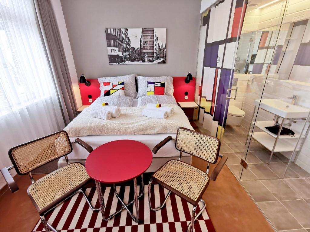 Hotel Avion - National Cultural Monument - ICONIC HOUSES ORG - Resim 14