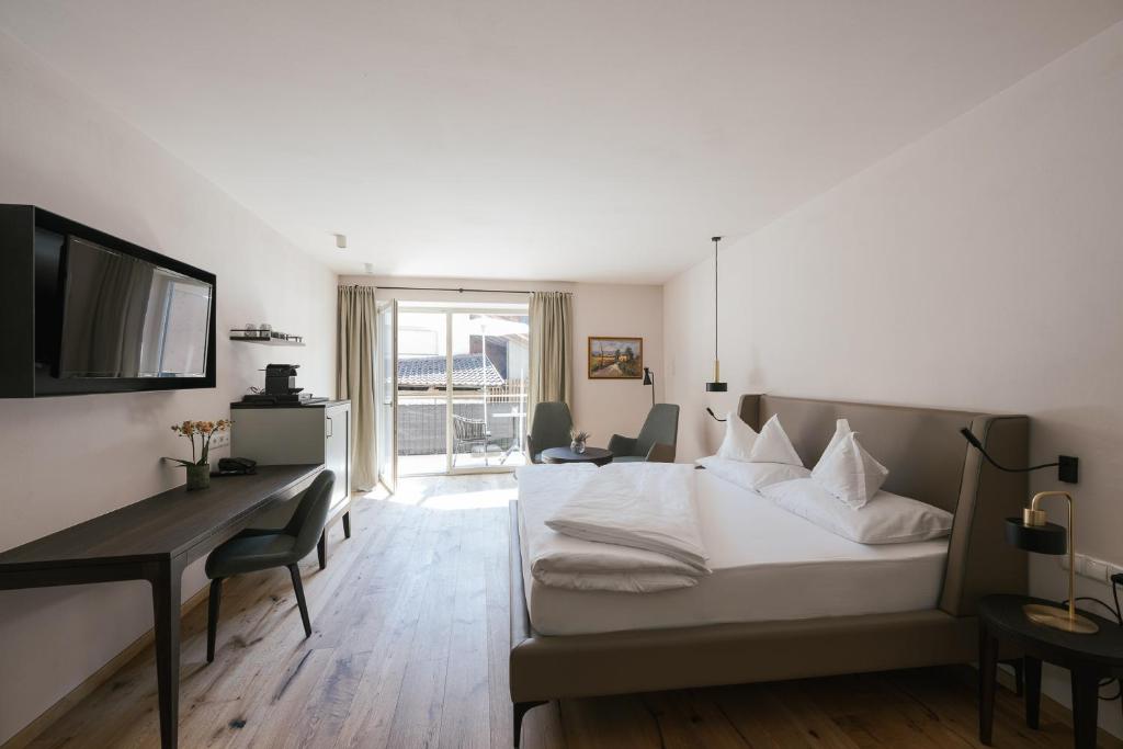 Ansitz am Eck by Hotel Pernhof - 阳台的双人间