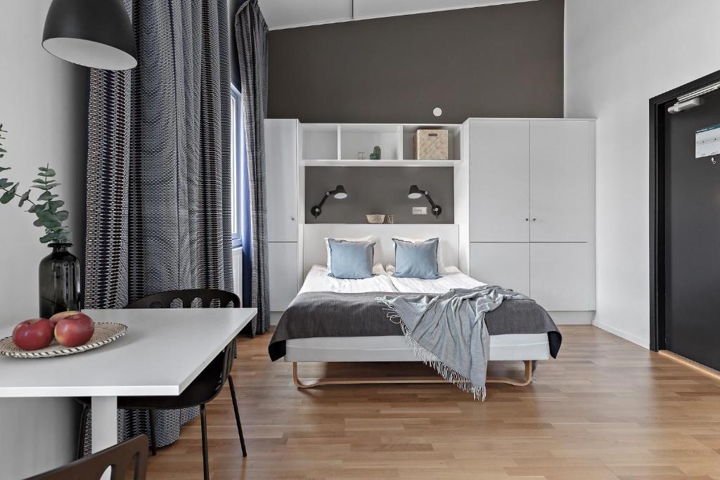 Forenom Hotels & Apartments Kista - Resim 25