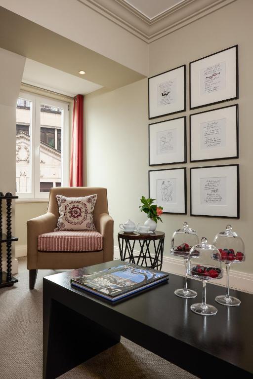 Rocco Forte Hotel Amigo - Resim 19