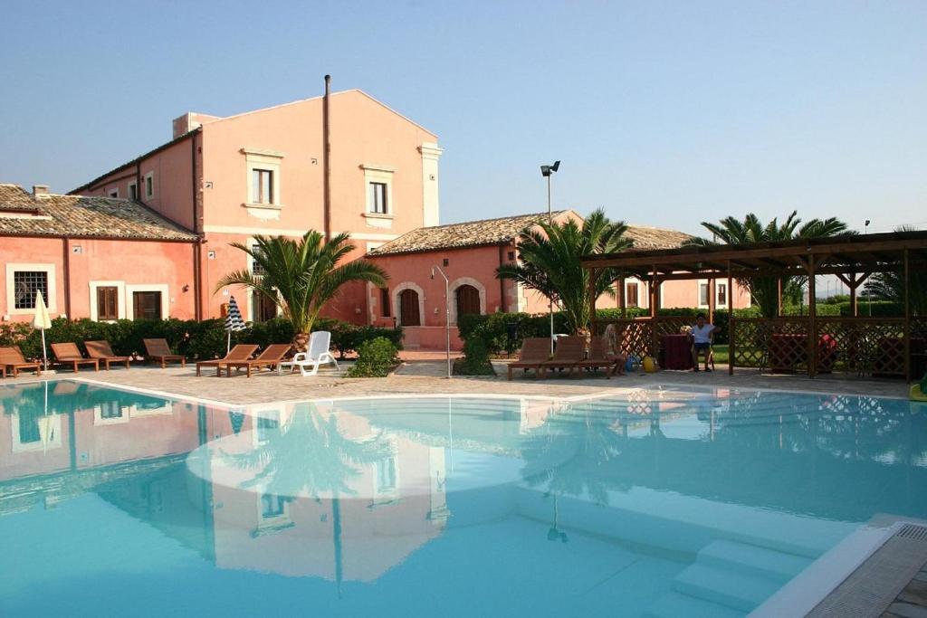 Bazén v ubytování Hotel Lady Lusya nebo v jeho okolí