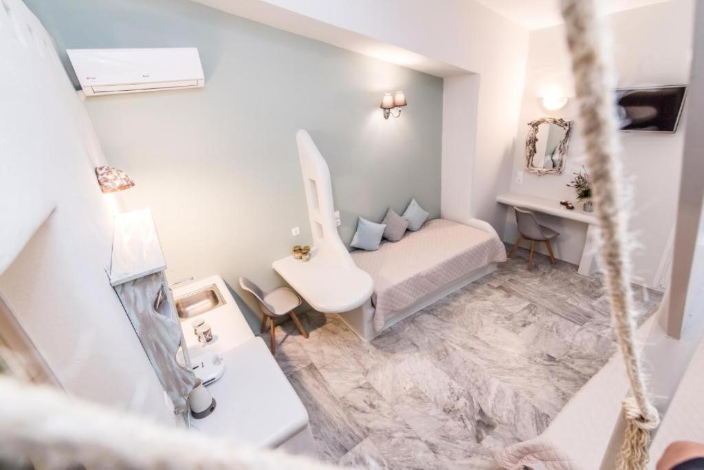 Fratelli Family Rooms - Deluxe Double Room With Sea View