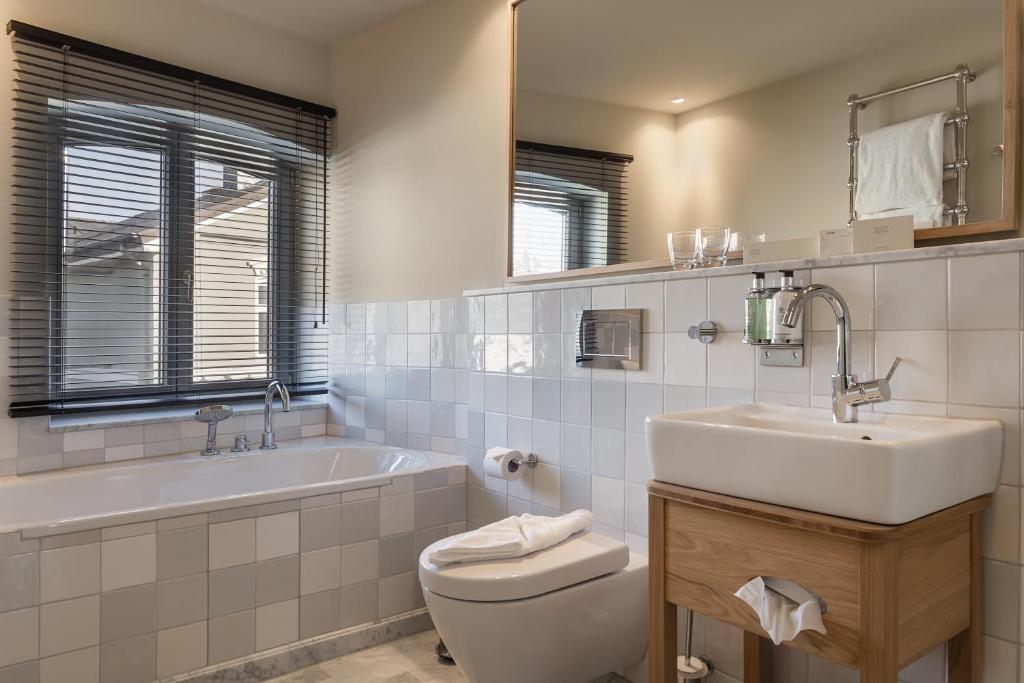 Mimosa Suites