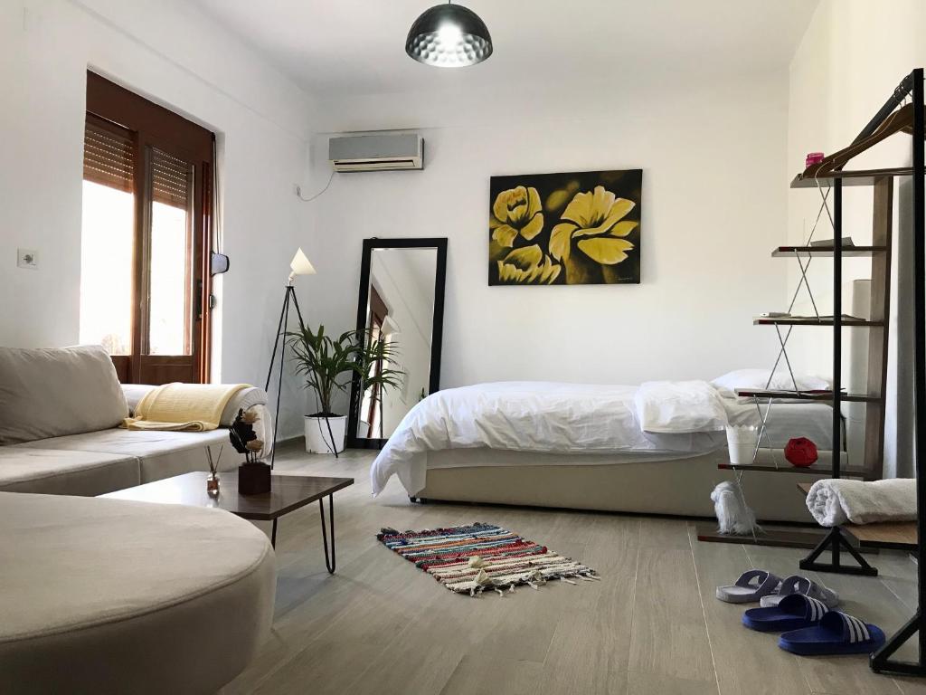 GuestHouse "Shtëpia ime"