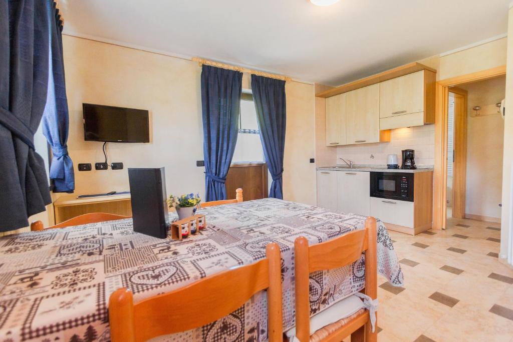 Kuchyň nebo kuchyňský kout v ubytování Chalet Li Baita Daniela