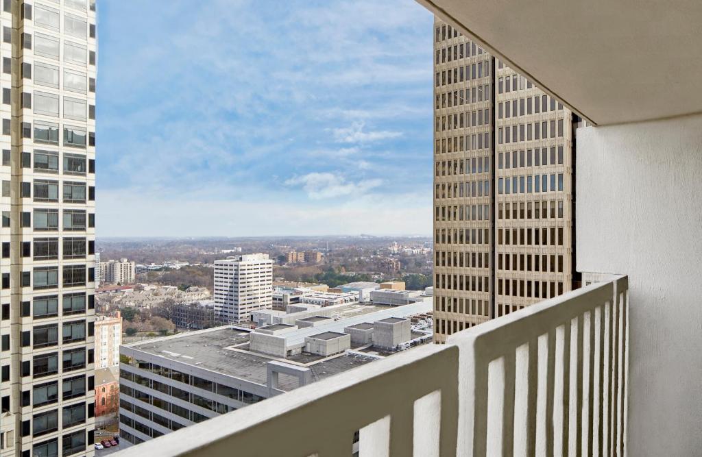Hyatt Regency Atlanta - King Room With Balcony And City View