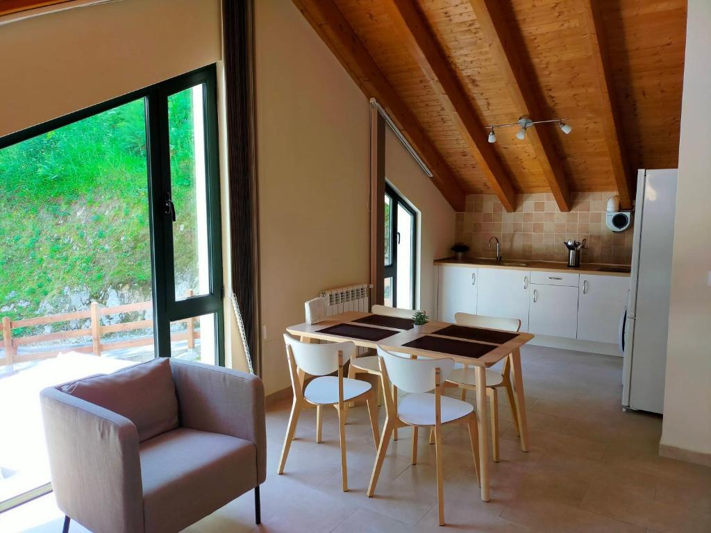 Fotografie z fotogalerie ubytování Apartamentos Turísticos la Estación y estudio v destinaci Cangas de Onís
