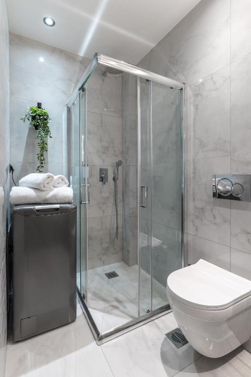 Athena Studio in Gazi - 9