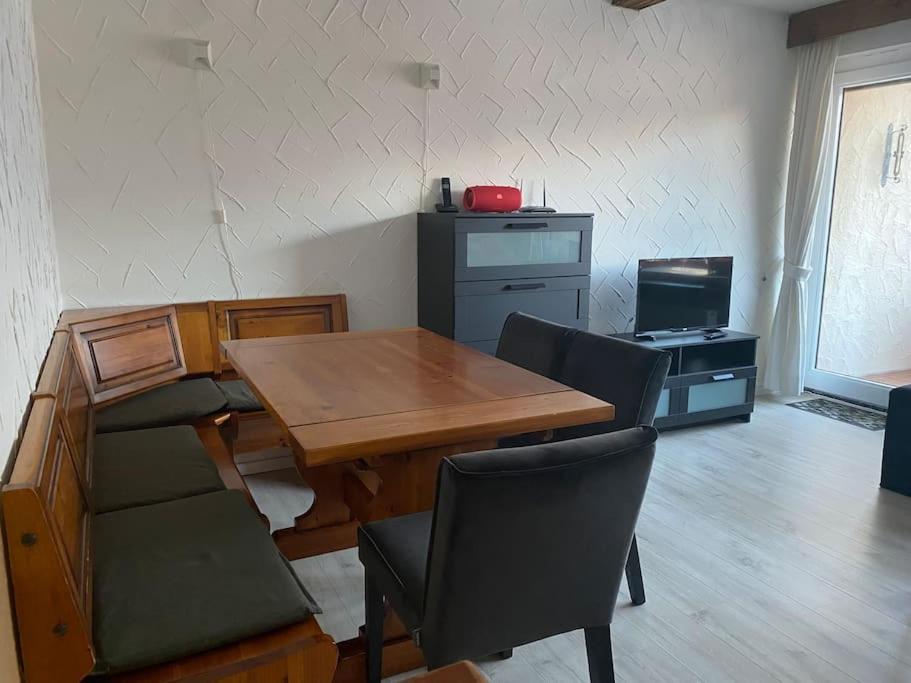 Televízia a/alebo spoločenská miestnosť v ubytovaní Groot appartement in Aparthotel met prachtig uitzicht