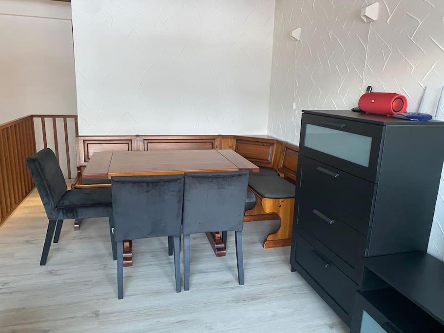 Fotografia z galérie ubytovania Groot appartement in Aparthotel met prachtig uitzicht v destinácii Mittelberg