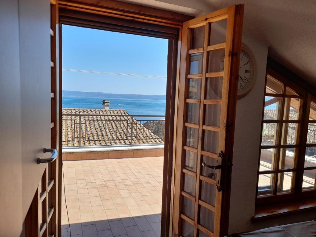 Nespecifikovaný výhled na moře nebo výhled na moře při pohledu z apartmánu