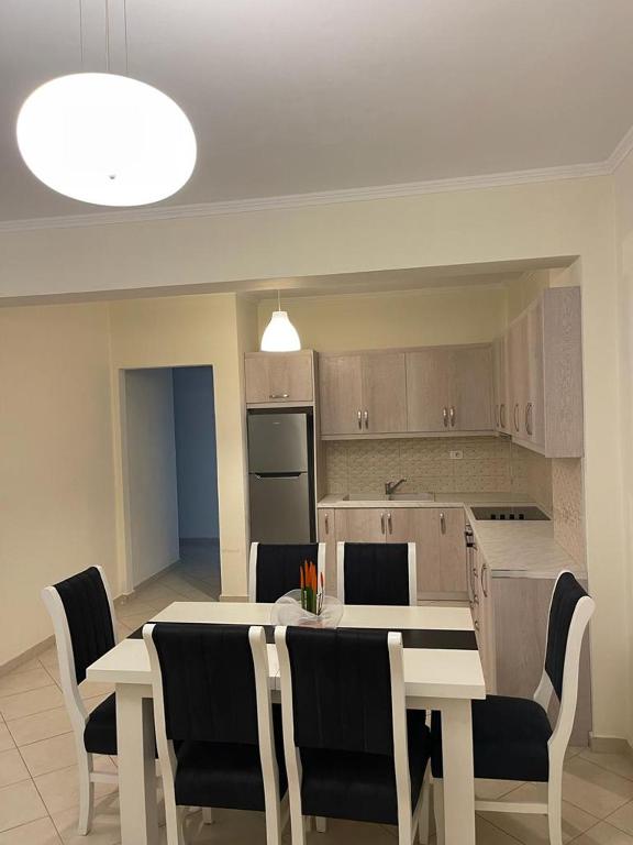 Melina Apartment - Imazhi 7