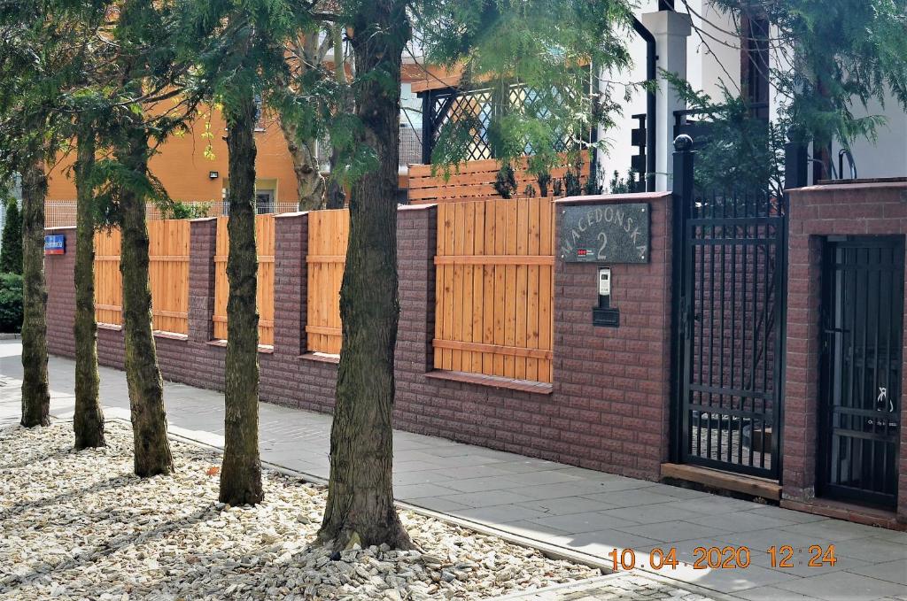 Budova, v ktorej sa dovolenkový dom nachádza