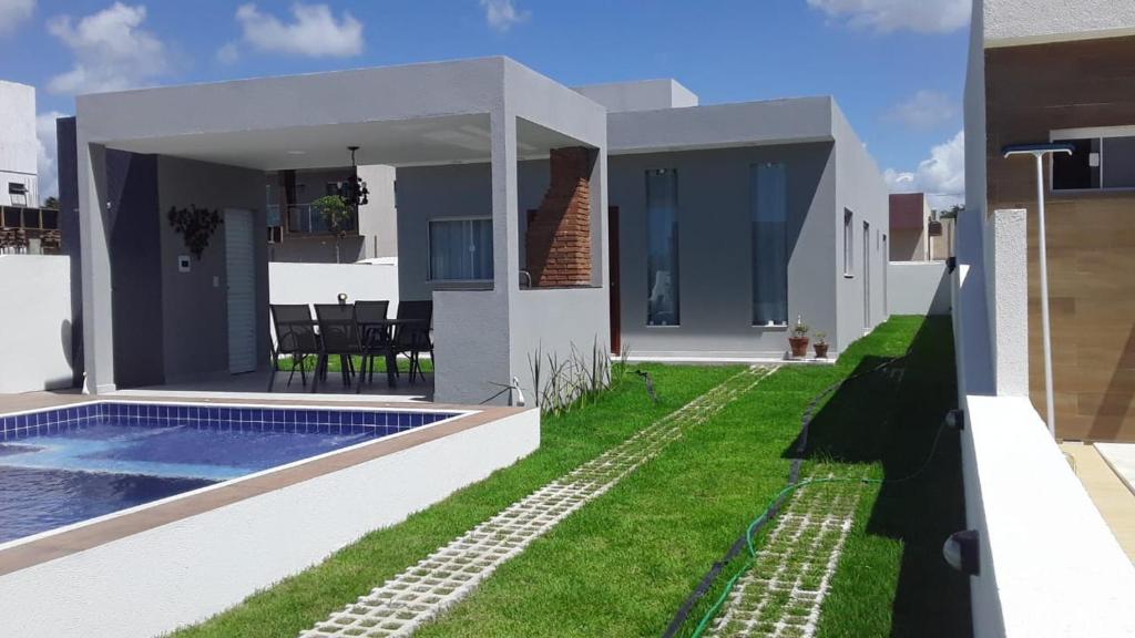 Linda Casa 5 min da Praia Piscina Privativa
