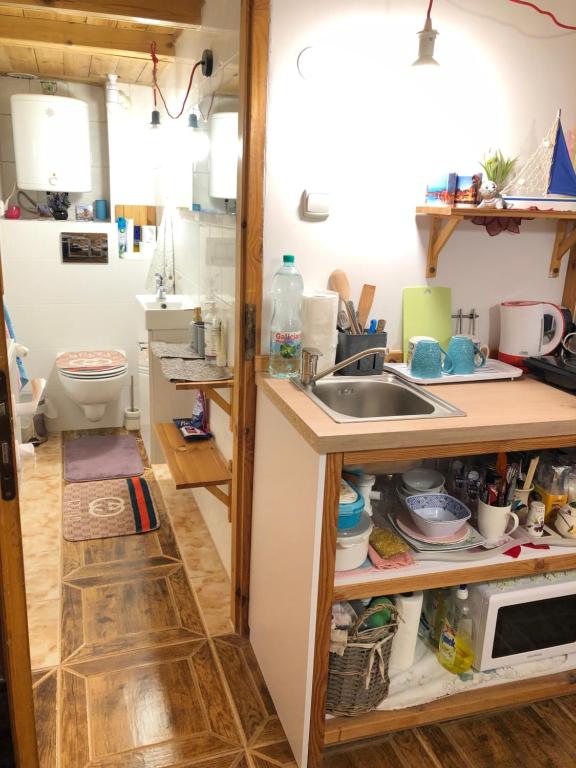 Kuchyňa alebo kuchynka v ubytovaní Old Town żuraw gdański