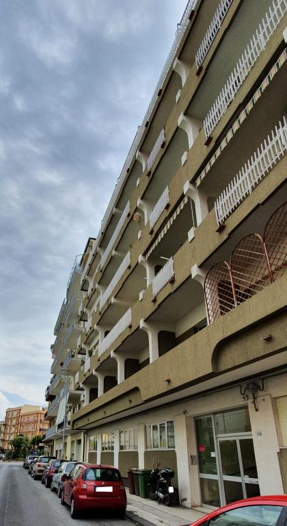 Budova, v ktorej sa apartmán nachádza