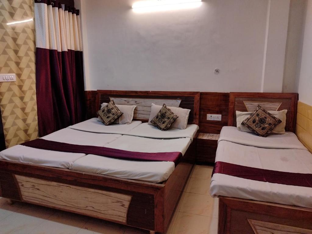 SHRADDHA HOTEL - Triple Stanza Di Base