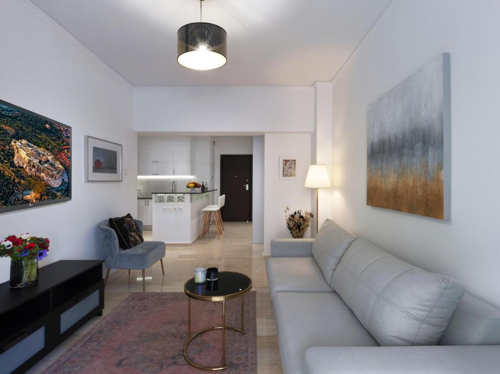Posedenie v ubytovaní Newly Renovated Apartment in the Heart of Athens
