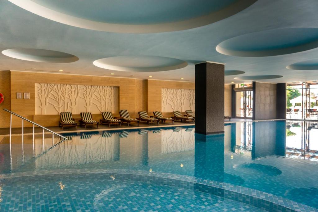 Bazén v ubytování Seamelia Beach Resort Hotel & SPA nebo v jeho okolí