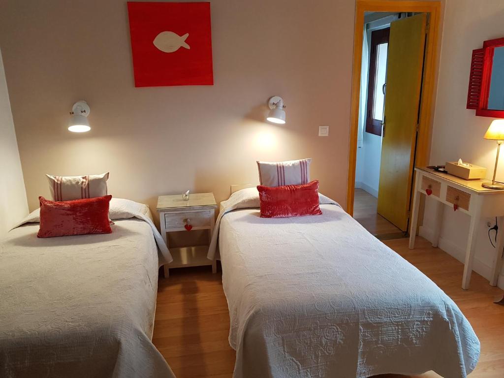 Hotel Cap d'Or - Children only from 12 years old - Family Room With Side Sea View
