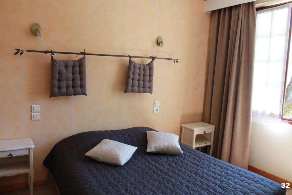 Hôtel et Restaurant Le Manoir - Echangeur A7-A9 - 24h-24h - Habitación Doble