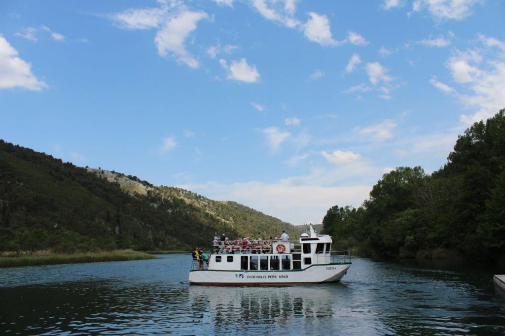 Fotografie z fotogalerie ubytování Holiday home Ana v destinaci Siverić