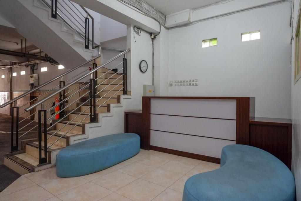 Fotografie z fotogalerie ubytování Urbanview Hotel Artama Simpang Lima by RedDoorz v destinaci Semarang