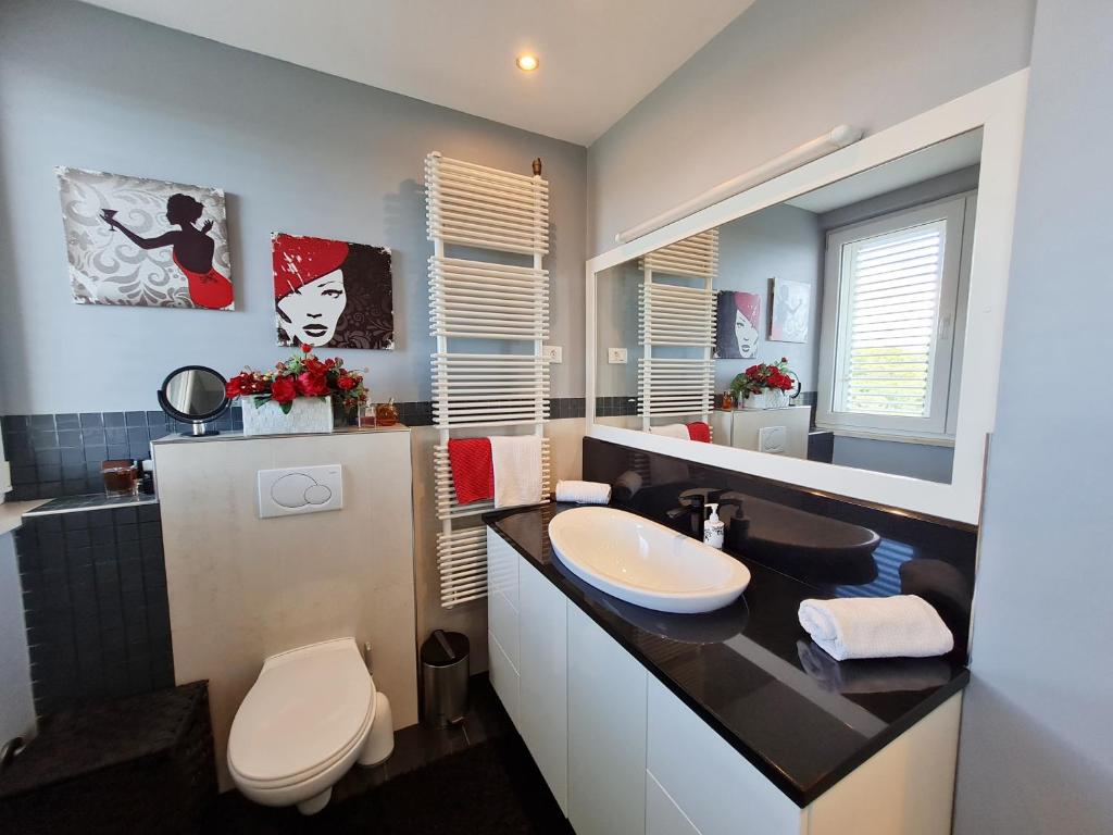 Kuchyňa alebo kuchynka v ubytovaní Holiday Home Drago