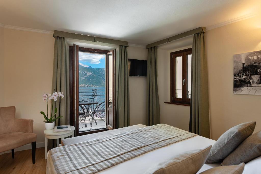 Hotel Garni Corona - Double Room With Balcony And Lake View