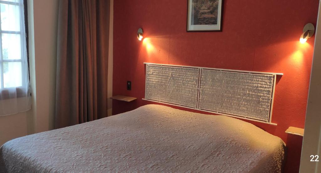 Hôtel et Restaurant Le Manoir - Echangeur A7-A9 - 24h-24h - Habitación Doble