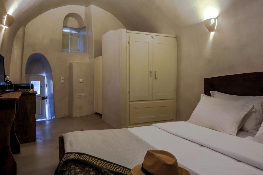 Exi Castle Suites - 3