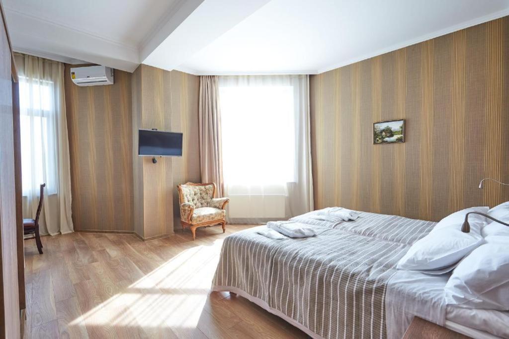 Hotel Antique - Twin Room With Garden View