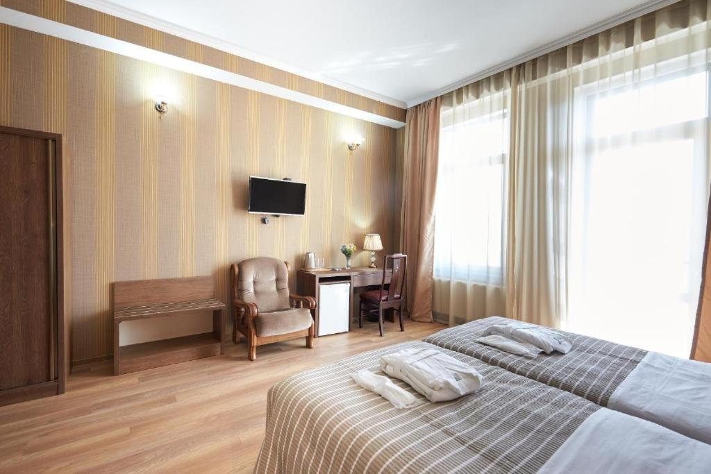 Hotel Antique - Superior Twin Room With City View