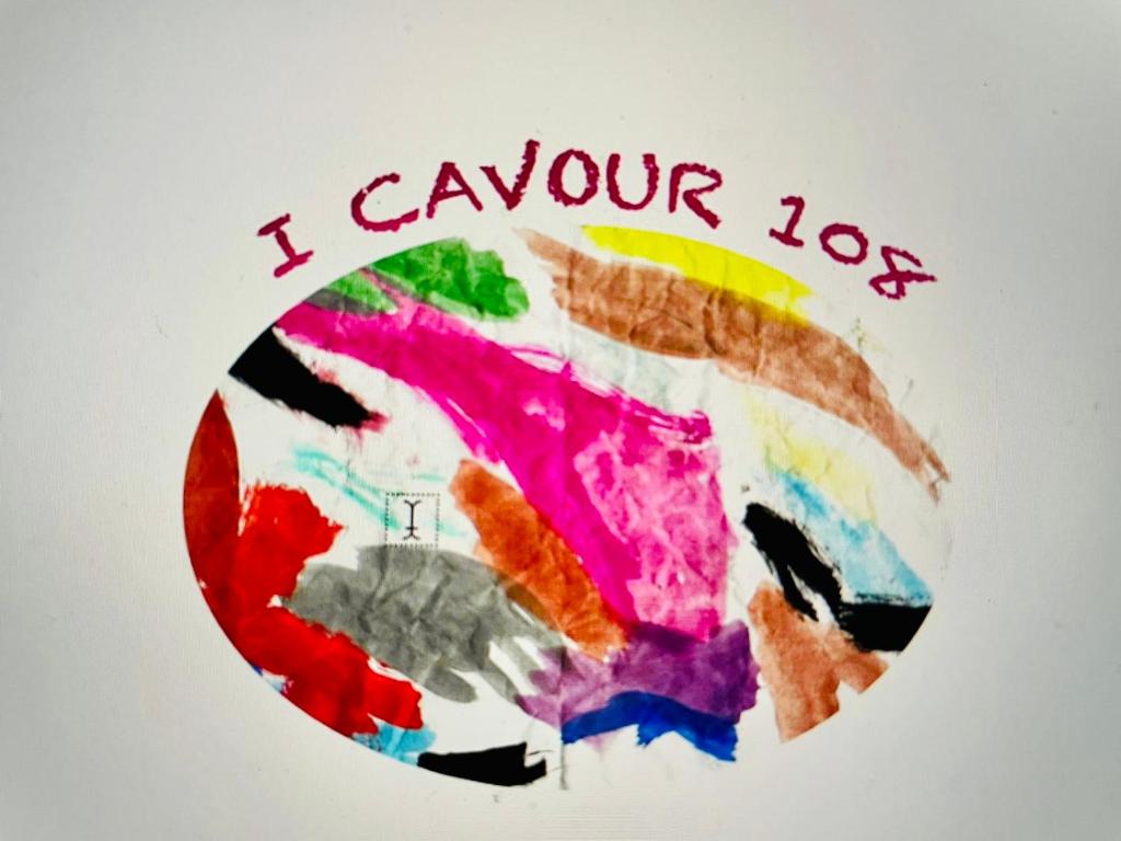 um desenho de um arco-íris com as palavras i vácuo toe em I Cavour 108 em Porto SantʼElpidio