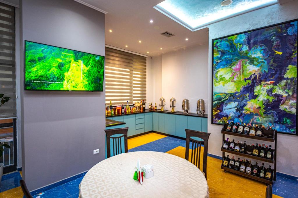 TV a/nebo společenská místnost v ubytování Hotel Bella Vista
