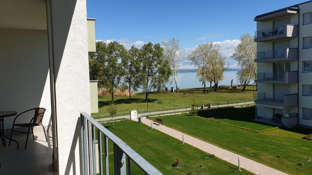 Lelle Resort B20 8638 Balatonlelle, 50 Honvéd utca B lépcsőház, 2. emelet, 20 kép - 1