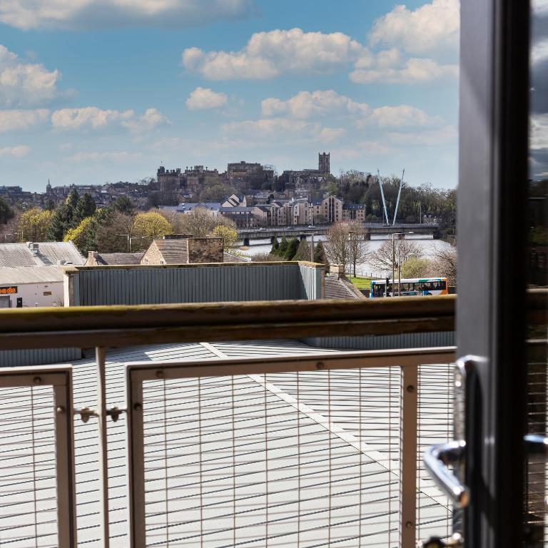 Bridge Square Apartments - Appartement Avec Vue Sur La Ville Et Balcon