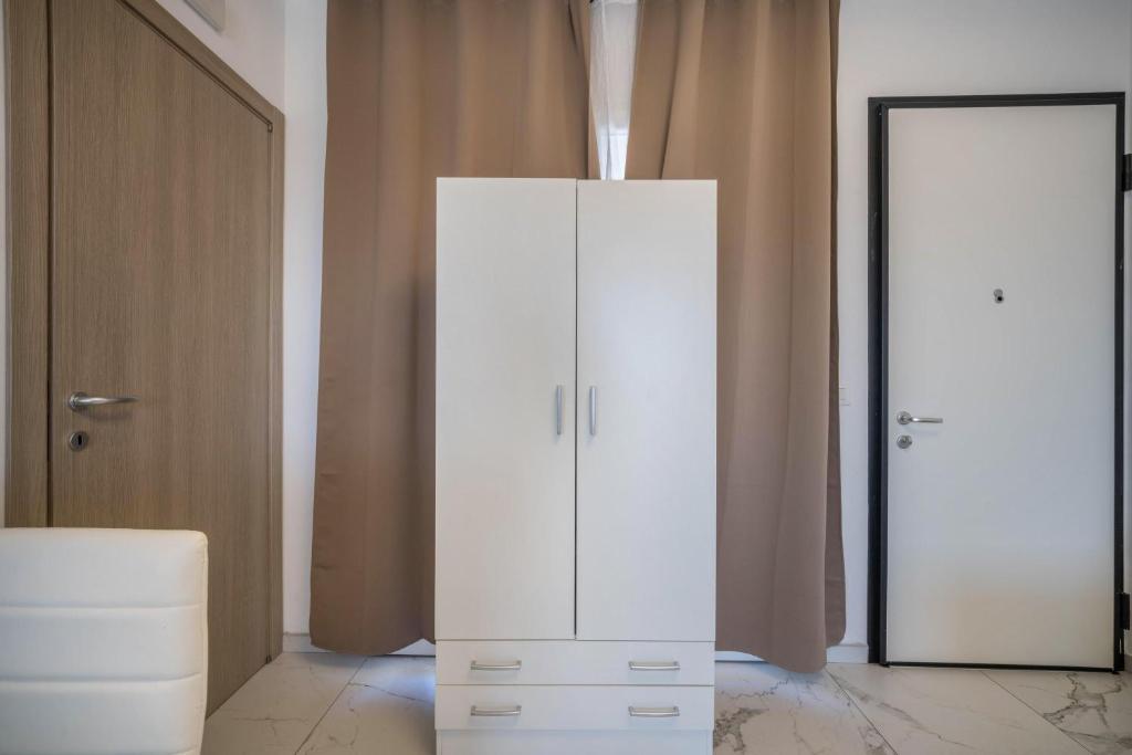 A bathroom at Planet Suite 103