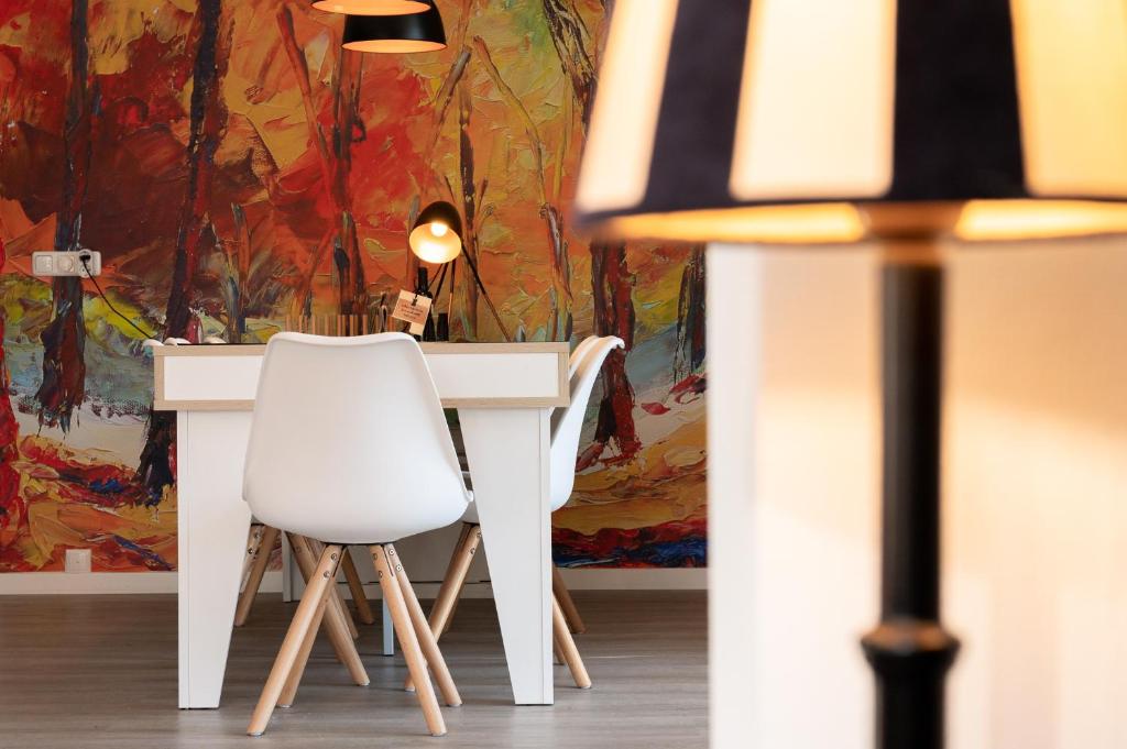 Lodge Nature Zen - Vrijstaand 5p familiehuis met bos, rust en vermaak oa faciliteiten Capfun met zwemmeer etc - Housity