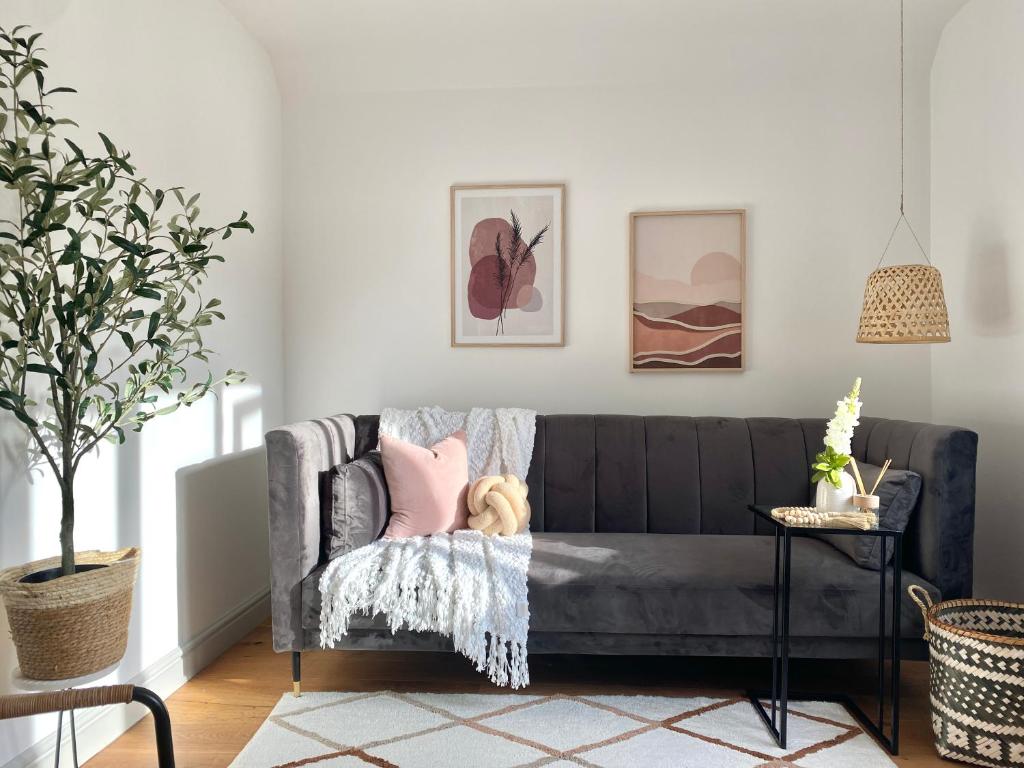 Hounds Gate Luxury Apartments by 1508 Stays - 